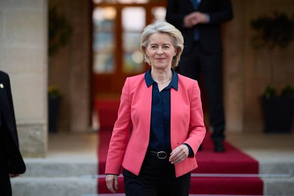 Von der Leyen: Letonya’nın 3,5 milyar avroluk SAFE planını görüştük