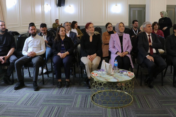 Van’da alzheimer hastalığına yönelik farkındalık paneli düzenlendi