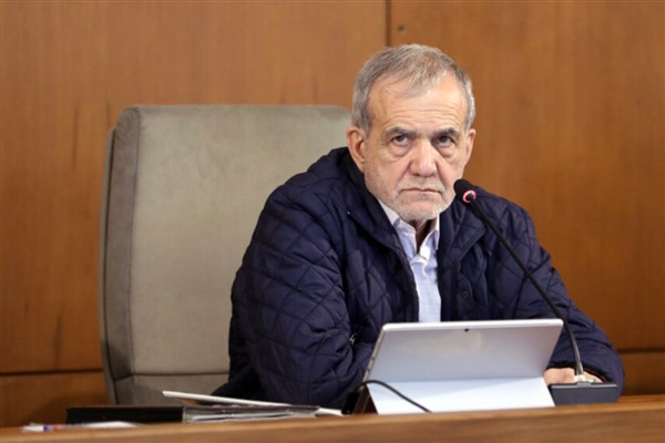 Pezeşkiyan: Bizim görevimiz tüm gücümüzle halkın yanında olmaktır