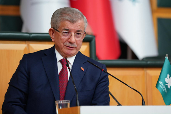 Davutoğlu’ndan YKS’ye giren öğrencilere başarı mesajı