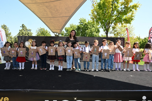 Manisa’da Çocuk Eğitim Merkezi’nde mezuniyet töreni düzenlendi