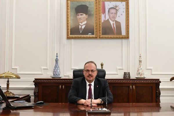 Vali Canbolat, Ankara 2 No’lu Baro Başkanı Ağdemir’i kabul etti