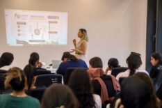 Diyarbakır Büyükşehir Belediyesi’nden sınav öncesi öğrencilere destek semineri