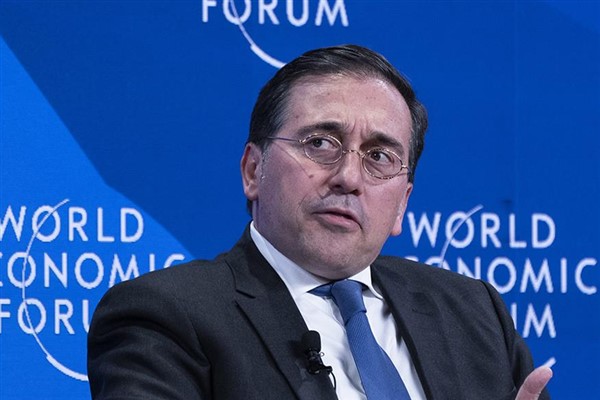 Albares: Avrupa Ordusu hedefine doğru ilerlenmeli
