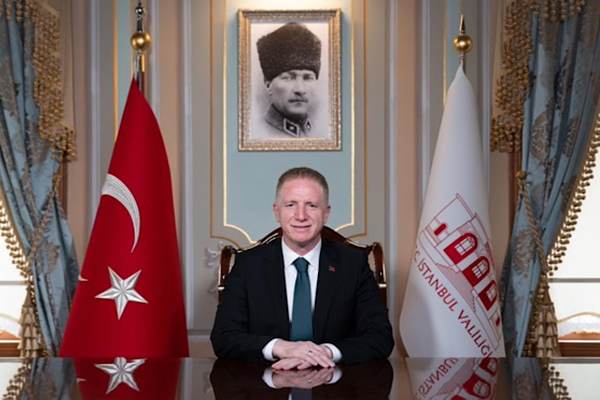 İstanbul Valisi Gül, “1. Dönem Aşere Takrib İcazet Merasimi” programına katıldı