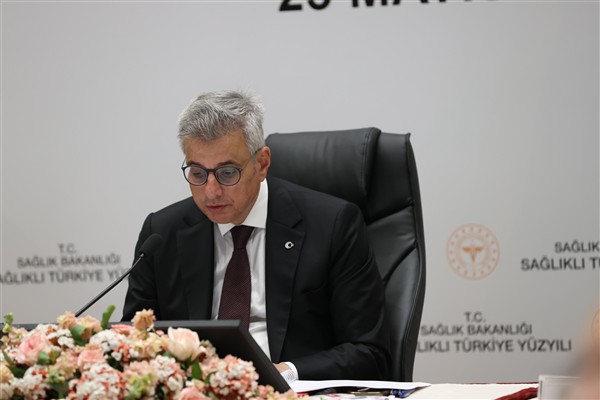 Sağlık Bakanı Memişoğlu’ndan, Prof. Dr. Gazi Yaşargil’in vefatının yıl dönümünde mesaj