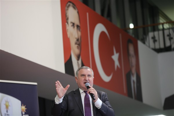 Bakan Bak’tan Dünya Şampiyonası’nda 50 madalya kazanan sporculara tebrik